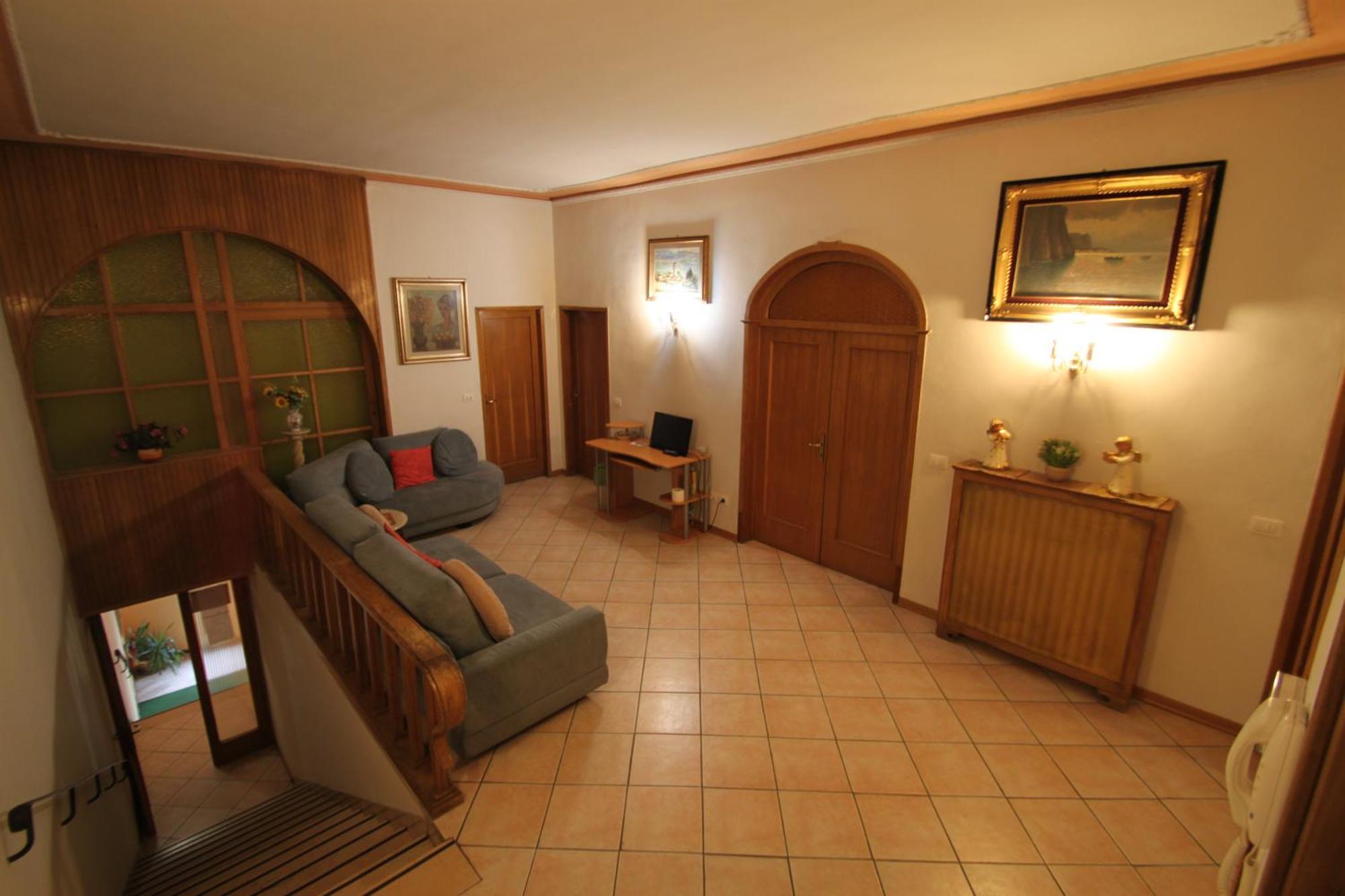 Eurotravel Bed And Car Hotel ลาสตรา อา ซินญา ภายนอก รูปภาพ