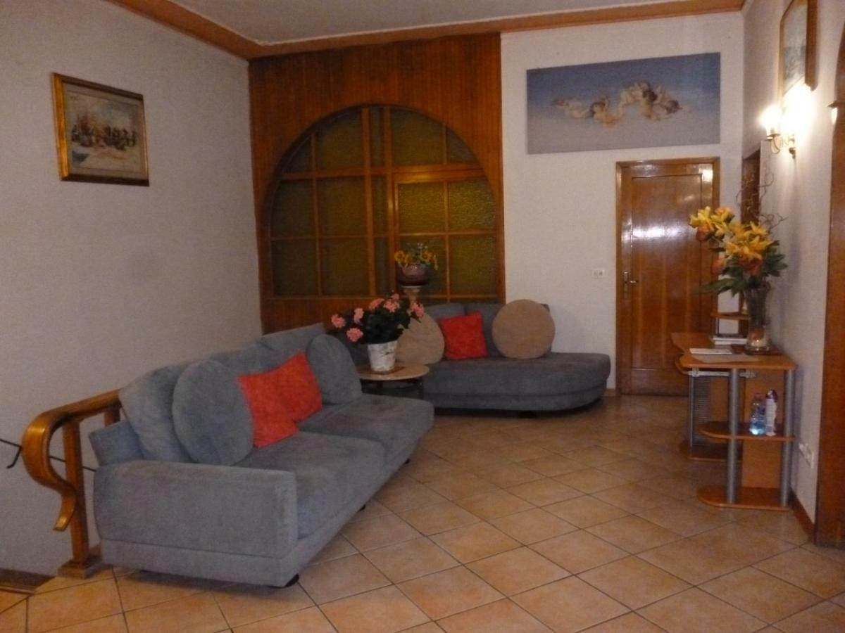 Eurotravel Bed And Car Hotel ลาสตรา อา ซินญา ภายนอก รูปภาพ